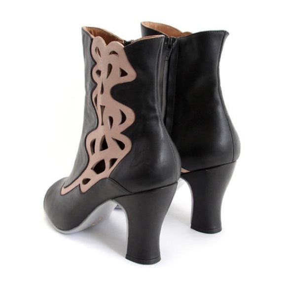SOLD Fluevogs bethsaida boots - Picture 2 of 9